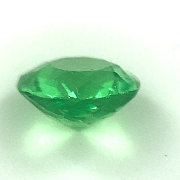 Tsavorite Garnet .55ct - Picture 5 of 7